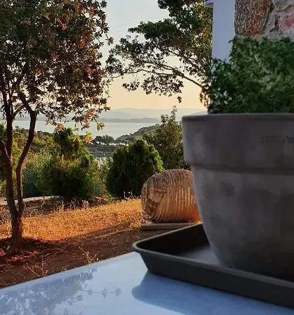 με υπέροχη θέα Kounoupi アパート