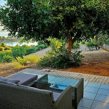 με υπέροχη θέα Kounoupi Porto Heli